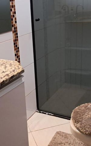 Apartamento à venda com 75m², 3 quartos e 2 vagas Apartamento à venda com 75m², 3 quartos e 2 vagasBanheiro