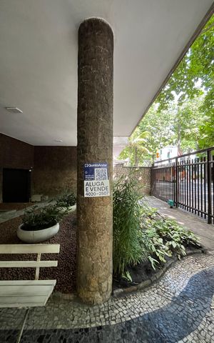 Apartamento à venda com 117m², 3 quartos e sem vaga Apartamento à venda com 117m², 3 quartos e sem vagaPlaca