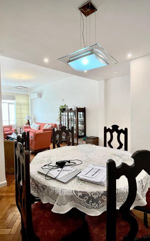Apartamento à venda com 117m², 3 quartos e sem vaga Apartamento à venda com 117m², 3 quartos e sem vagaSala