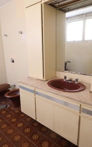 Apartamento para alugar com 450m², 5 quartos e 2 vagas Apartamento para alugar com 450m², 5 quartos e 2 vagasBanheiro da Suíte 4