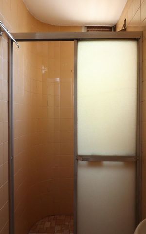 Apartamento para alugar com 450m², 5 quartos e 2 vagas Apartamento para alugar com 450m², 5 quartos e 2 vagasBanheiro de serviço