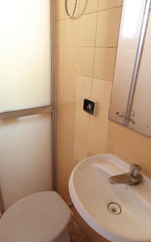 Apartamento para alugar com 450m², 5 quartos e 2 vagas Apartamento para alugar com 450m², 5 quartos e 2 vagasBanheiro de serviço