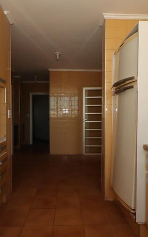 Apartamento para alugar com 450m², 5 quartos e 2 vagas Apartamento para alugar com 450m², 5 quartos e 2 vagasCozinha