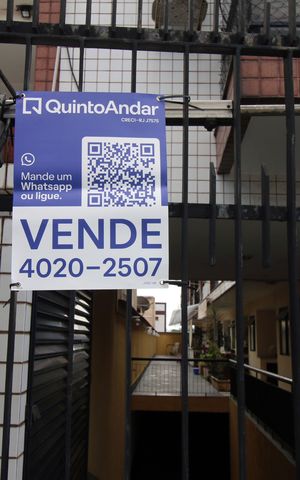 Casa à venda com 64m², 2 quartos e 2 vagasPlaca