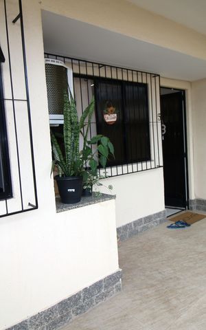 Casa à venda com 64m², 2 quartos e 2 vagasVaranda da sala