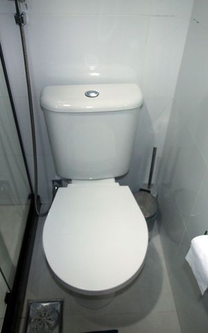 Casa à venda com 64m², 2 quartos e 2 vagasBanheiro