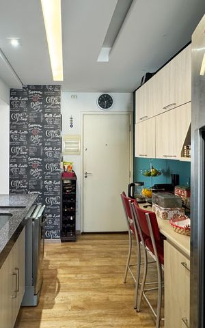 Apartamento à venda com 104m², 3 quartos e 2 vagas Apartamento à venda com 104m², 3 quartos e 2 vagasCozinha