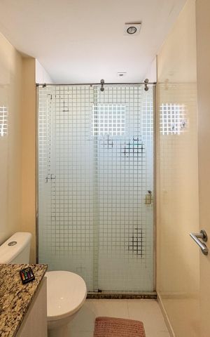 Apartamento à venda com 104m², 3 quartos e 2 vagas Apartamento à venda com 104m², 3 quartos e 2 vagasBanheiro - Suíte