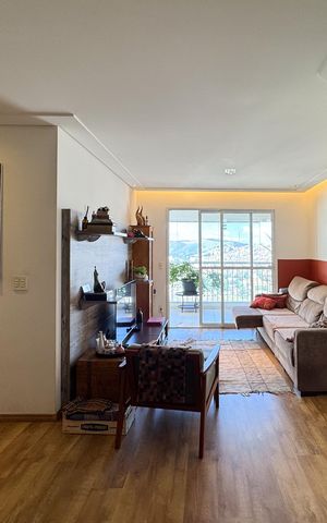 Apartamento à venda com 104m², 3 quartos e 2 vagas Apartamento à venda com 104m², 3 quartos e 2 vagasSala