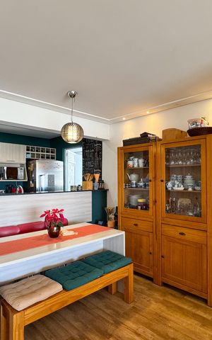 Apartamento à venda com 104m², 3 quartos e 2 vagas Apartamento à venda com 104m², 3 quartos e 2 vagasSala