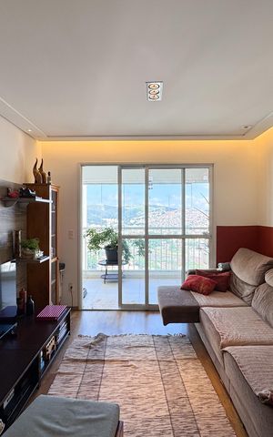 Apartamento à venda com 104m², 3 quartos e 2 vagas Apartamento à venda com 104m², 3 quartos e 2 vagasSala