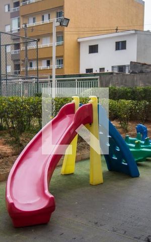 Apartamento à venda com 104m², 3 quartos e 2 vagas Apartamento à venda com 104m², 3 quartos e 2 vagasÁrea comum - Playground