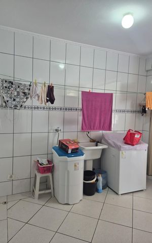 Casa à venda com 310m², 3 quartos e 6 vagasÁrea de serviço