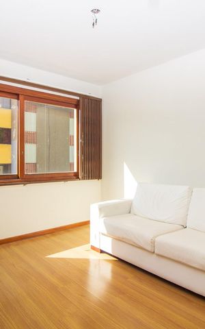 Apartamento para alugar com 80m², 2 quartos e 1 vaga Apartamento para alugar com 80m², 2 quartos e 1 vagaSala