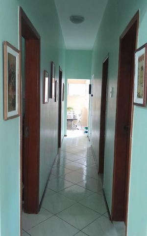Casa à venda com 120m², 3 quartos e 1 vaga Casa à venda com 120m², 3 quartos e 1 vagaCorredor