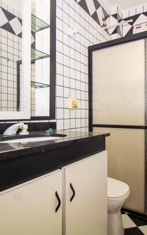 Apartamento para alugar com 80m², 2 quartos e sem vaga Apartamento para alugar com 80m², 2 quartos e sem vagaBanheiro