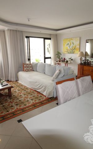 Apartamento para alugar com 127m², 3 quartos e 2 vagasSala