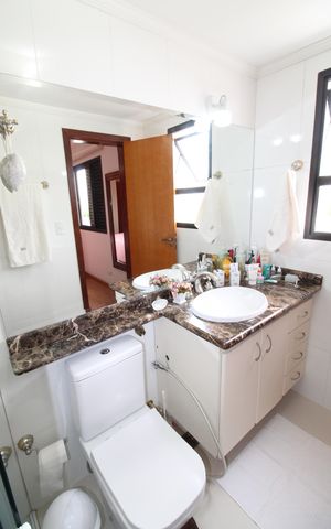 Apartamento para alugar com 127m², 3 quartos e 2 vagasBanheiro da Suíte
