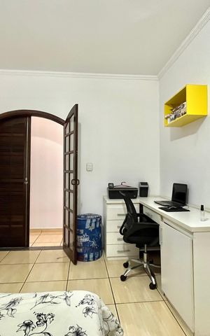 Casa à venda com 160m², 3 quartos e 3 vagas Casa à venda com 160m², 3 quartos e 3 vagasSuite 2