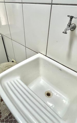 Casa à venda com 160m², 3 quartos e 3 vagas Casa à venda com 160m², 3 quartos e 3 vagasÁrea de Serviço
