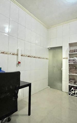 Casa à venda com 160m², 3 quartos e 3 vagas Casa à venda com 160m², 3 quartos e 3 vagasSalão