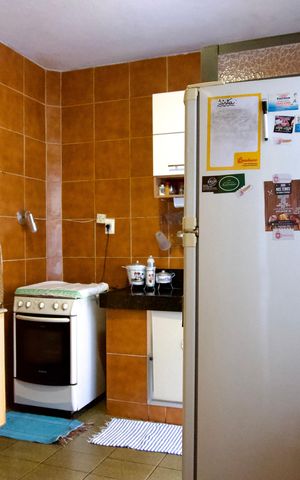 Casa à venda com 342m², 6 quartos e 3 vagas Casa à venda com 342m², 6 quartos e 3 vagasCozinha (Casa 1)