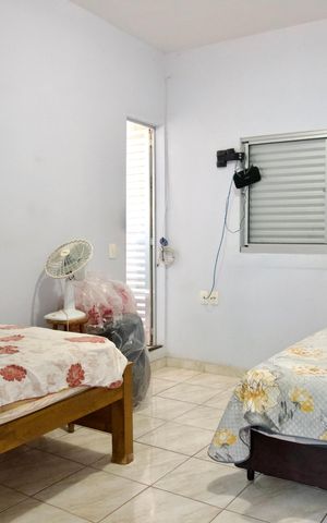 Casa à venda com 342m², 6 quartos e 3 vagas Casa à venda com 342m², 6 quartos e 3 vagasSuíte 2 (Casa 1)