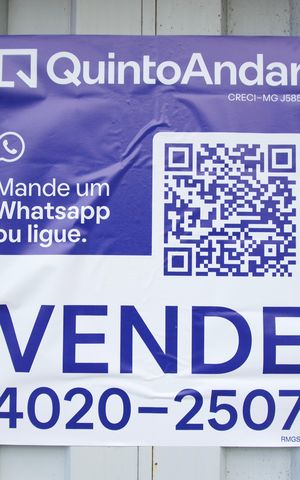 Casa à venda com 342m², 6 quartos e 3 vagas Casa à venda com 342m², 6 quartos e 3 vagasInstalação placa Quinto Andar - foto 2