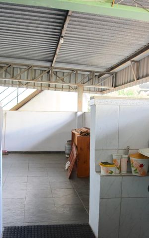 Casa à venda com 342m², 6 quartos e 3 vagas Casa à venda com 342m², 6 quartos e 3 vagasÁrea de Serviço 2 (Casa 1)