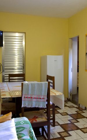 Casa à venda com 342m², 6 quartos e 3 vagas Casa à venda com 342m², 6 quartos e 3 vagasSala (Casa 1)