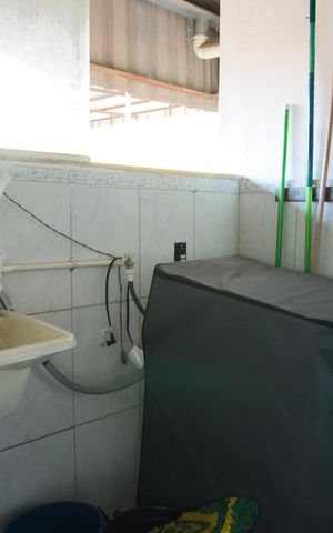 Casa à venda com 342m², 6 quartos e 3 vagas Casa à venda com 342m², 6 quartos e 3 vagasÁrea de Serviço 2 (Casa 1)