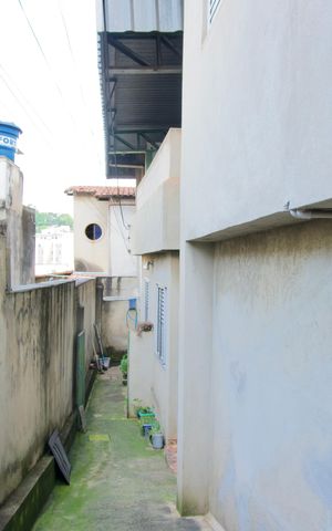 Casa à venda com 342m², 6 quartos e 3 vagas Casa à venda com 342m², 6 quartos e 3 vagasÁrea comum (Casa 1)