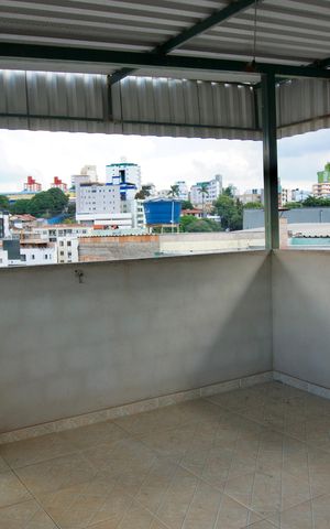 Casa à venda com 342m², 6 quartos e 3 vagas Casa à venda com 342m², 6 quartos e 3 vagasÁrea comum (Casa 1)
