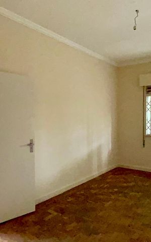 Casa à venda com 220m², 4 quartos e 2 vagas Casa à venda com 220m², 4 quartos e 2 vagasQuarto 3