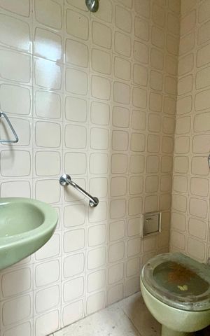 Casa à venda com 220m², 4 quartos e 2 vagas Casa à venda com 220m², 4 quartos e 2 vagasLavabo Externo