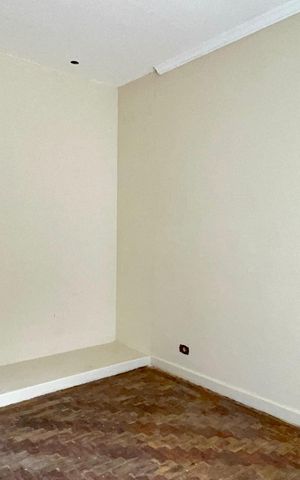 Casa à venda com 220m², 4 quartos e 2 vagas Casa à venda com 220m², 4 quartos e 2 vagasQuarto 2