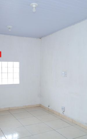 Casa à venda com 273m², 4 quartos e 2 vagasSala