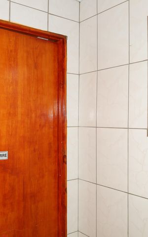 Casa à venda com 273m², 4 quartos e 2 vagasBanheiro 1