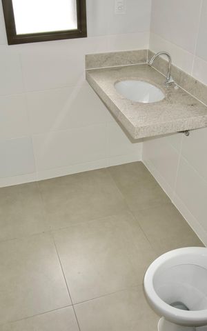 Apartamento à venda com 94m², 3 quartos e 2 vagas Apartamento à venda com 94m², 3 quartos e 2 vagasBanheiro da Suíte