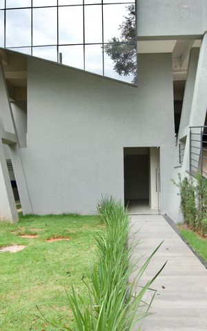 Apartamento à venda com 94m², 3 quartos e 2 vagas Apartamento à venda com 94m², 3 quartos e 2 vagasFachada