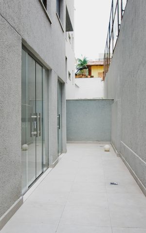 Apartamento à venda com 94m², 3 quartos e 2 vagas Apartamento à venda com 94m², 3 quartos e 2 vagasÁrea externa privativa