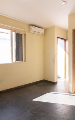 Casa à venda com 177m², 3 quartos e 2 vagas Casa à venda com 177m², 3 quartos e 2 vagasEdícula