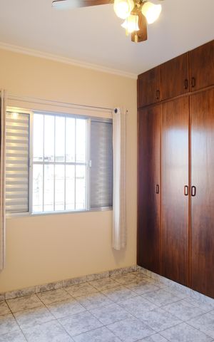 Casa à venda com 205m², 3 quartos e 4 vagasQuarto 2