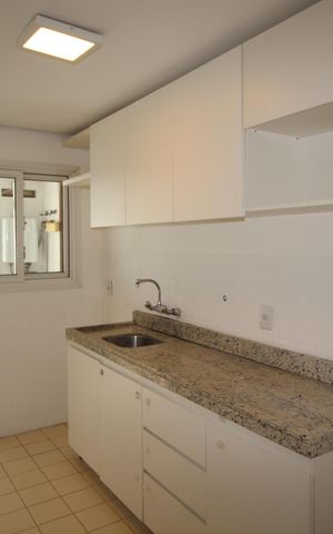 Apartamento à venda com 92m², 2 quartos e 1 vagaCozinha