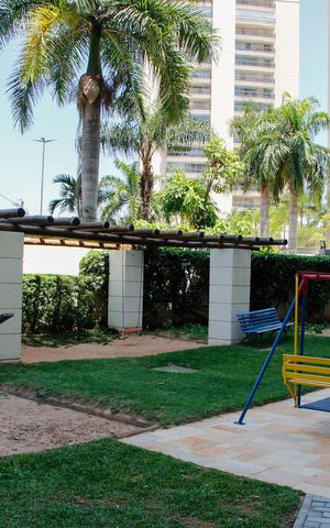 Apartamento à venda com 135m², 3 quartos e 3 vagas Apartamento à venda com 135m², 3 quartos e 3 vagasÁREA COMUM - PLAYGROUND