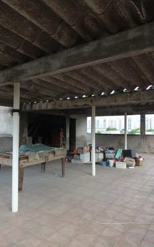 Casa à venda com 360m², 3 quartos e 3 vagasTerraço
