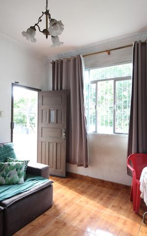 Casa à venda com 360m², 3 quartos e 3 vagasSala