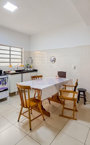 Casa à venda com 100m², 3 quartos e sem vaga Casa à venda com 100m², 3 quartos e sem vagaCozinha