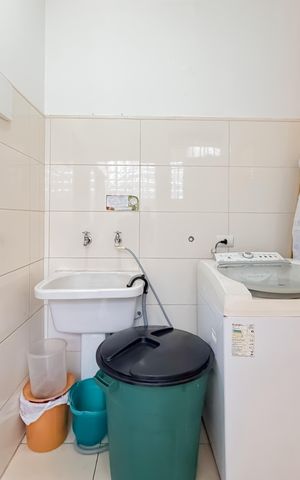 Casa à venda com 100m², 3 quartos e sem vaga Casa à venda com 100m², 3 quartos e sem vagaÁrea de Serviço