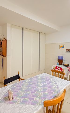 Casa à venda com 100m², 3 quartos e sem vaga Casa à venda com 100m², 3 quartos e sem vagaCozinha